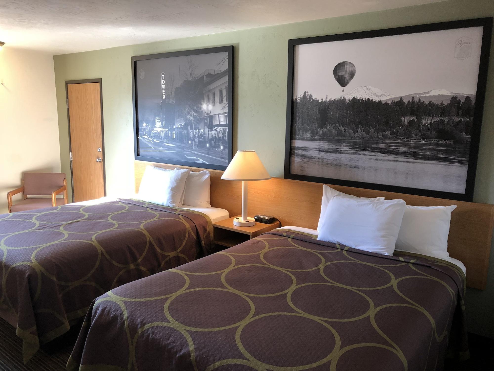 Hotel Super 8 By Wyndham Bend Zewnętrze zdjęcie
