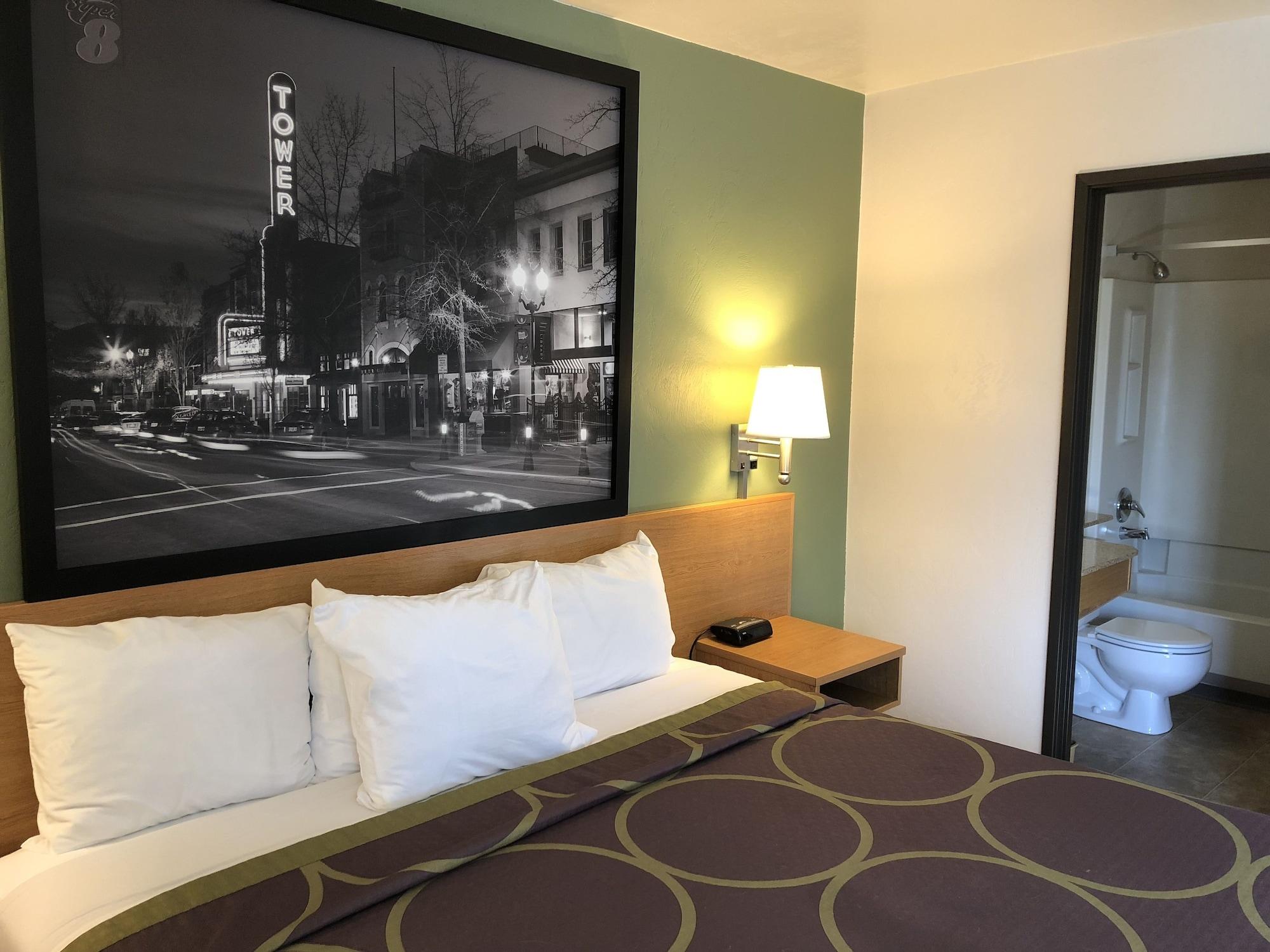 Hotel Super 8 By Wyndham Bend Zewnętrze zdjęcie