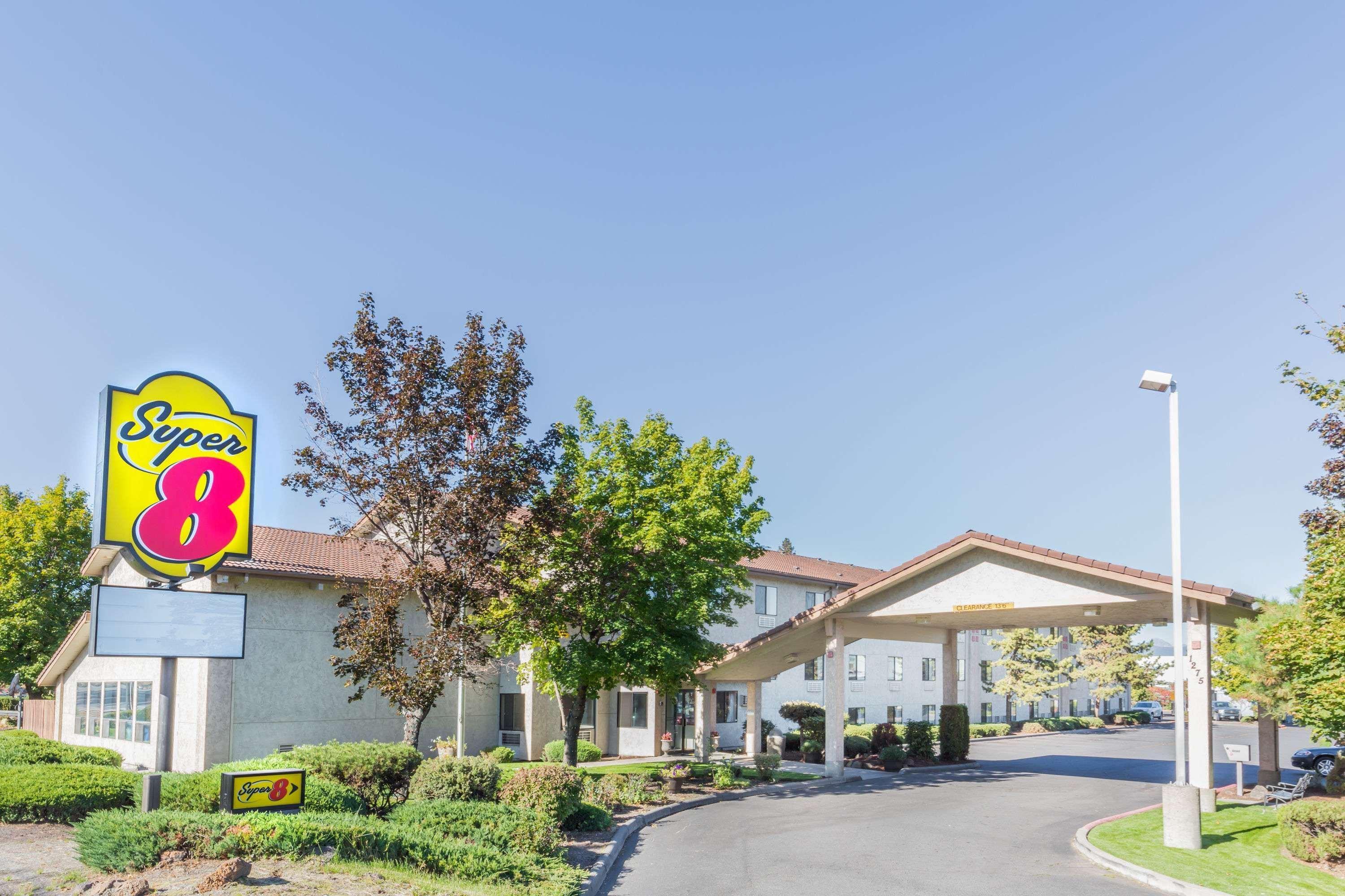 Hotel Super 8 By Wyndham Bend Zewnętrze zdjęcie